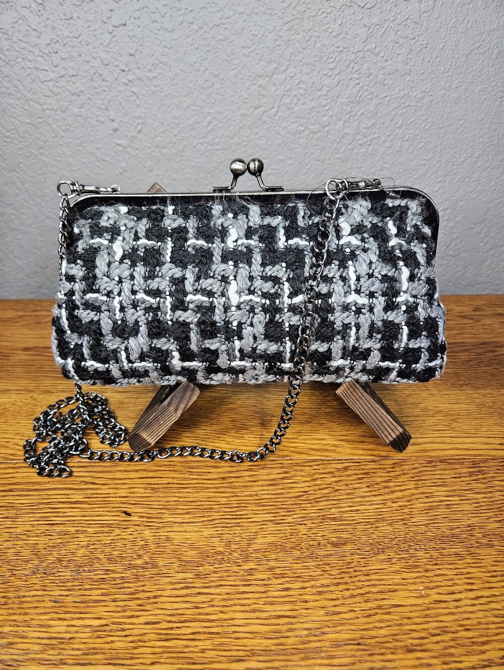 Patricia Nash Potenaz Kisslock Shoulder Bag